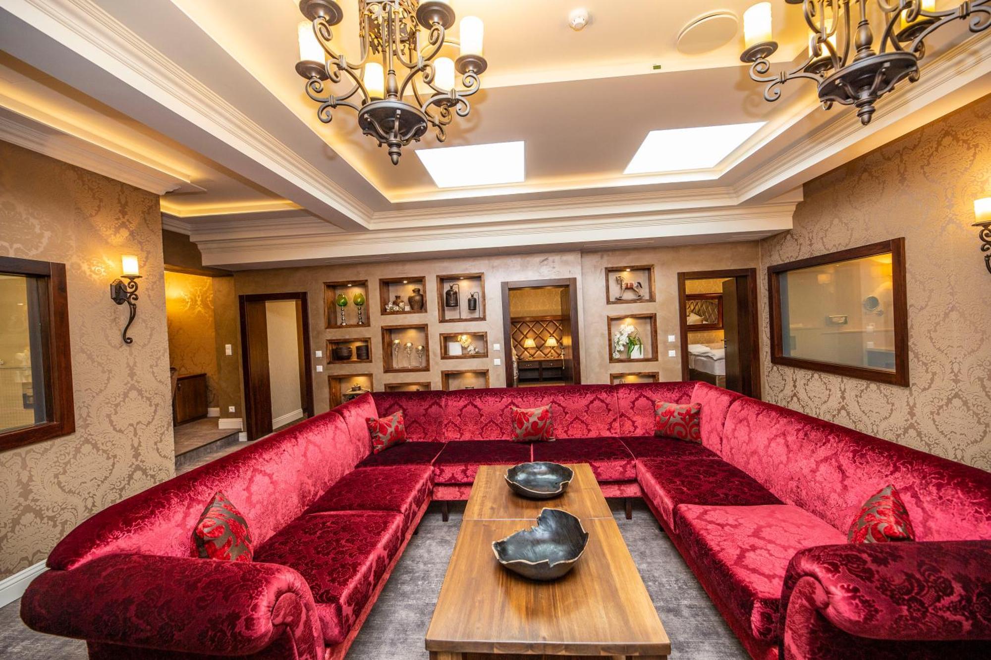 Hotel Dvorana Карлові Вари Екстер'єр фото