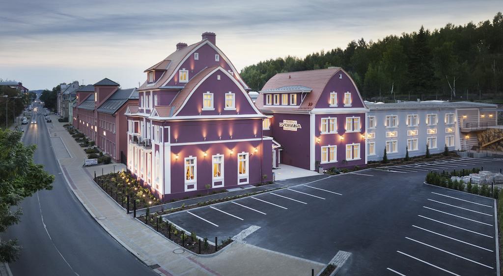 Hotel Dvorana Карлові Вари Екстер'єр фото